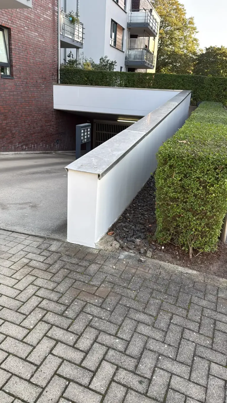 Tiefgaragenzufahrt